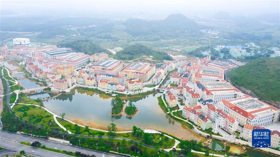 开创多彩贵州的美好未来——沿着总书记的足迹之贵州篇 (沿着总书记的足迹·贵州篇)(3)开创多彩贵州的美好未来——沿着总书记的足迹之贵州篇