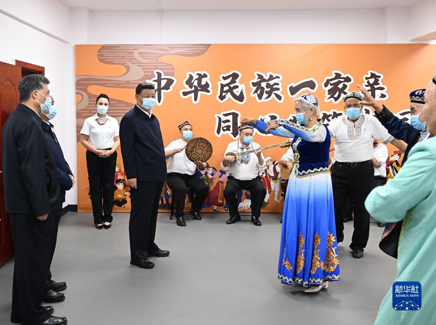 “我一直关心新疆的建设发展”——记习近平总书记在新疆考察