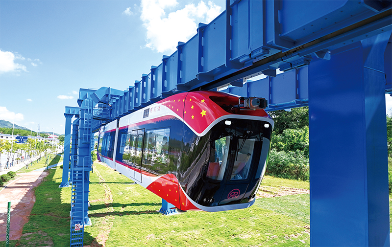 把中国特色社会主义这篇大文章继续写好写精彩