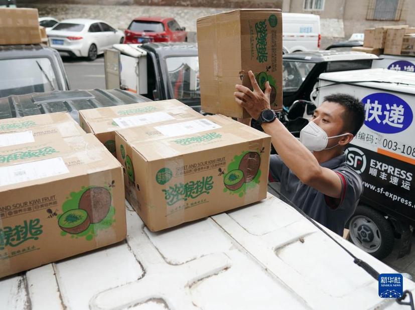 以奋斗书写时代荣光——一线党员在新时代新征程上继续弘扬奋斗精神